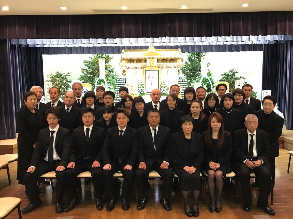 集合写真 スタッフの絆ブログ 葬儀 お葬式 家族葬 一宮 小牧 岩倉 江南 稲沢 津島など 平安会館 集合写真 スタッフの絆ブログ 葬儀 お葬式 家族葬 一宮 小牧 岩倉 江南 稲沢 津島など 平安会館